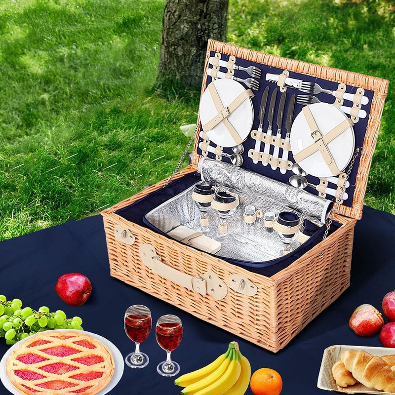 Alfresco 4 Person Picnic Basket Set Insulated Blanket