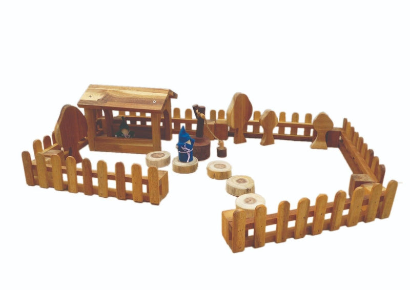 Wooden fence- set of 4